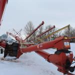 Lot # 49 : Farm King Mechanical swing auger