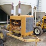 Lot# 35: IH RD 450 pumping unit with pump