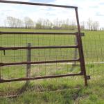 Lot 50- 10' Frame and gate 
