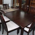 Dinning table / 6 chairs / leaf 