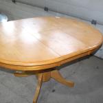 Single Pedestal Table w/leaf 