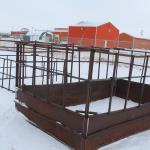 Square 1 bale feeders 