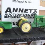 JD 4020 and Cart