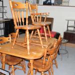 Wooden Table & 6 chairs/ 1 leaf 